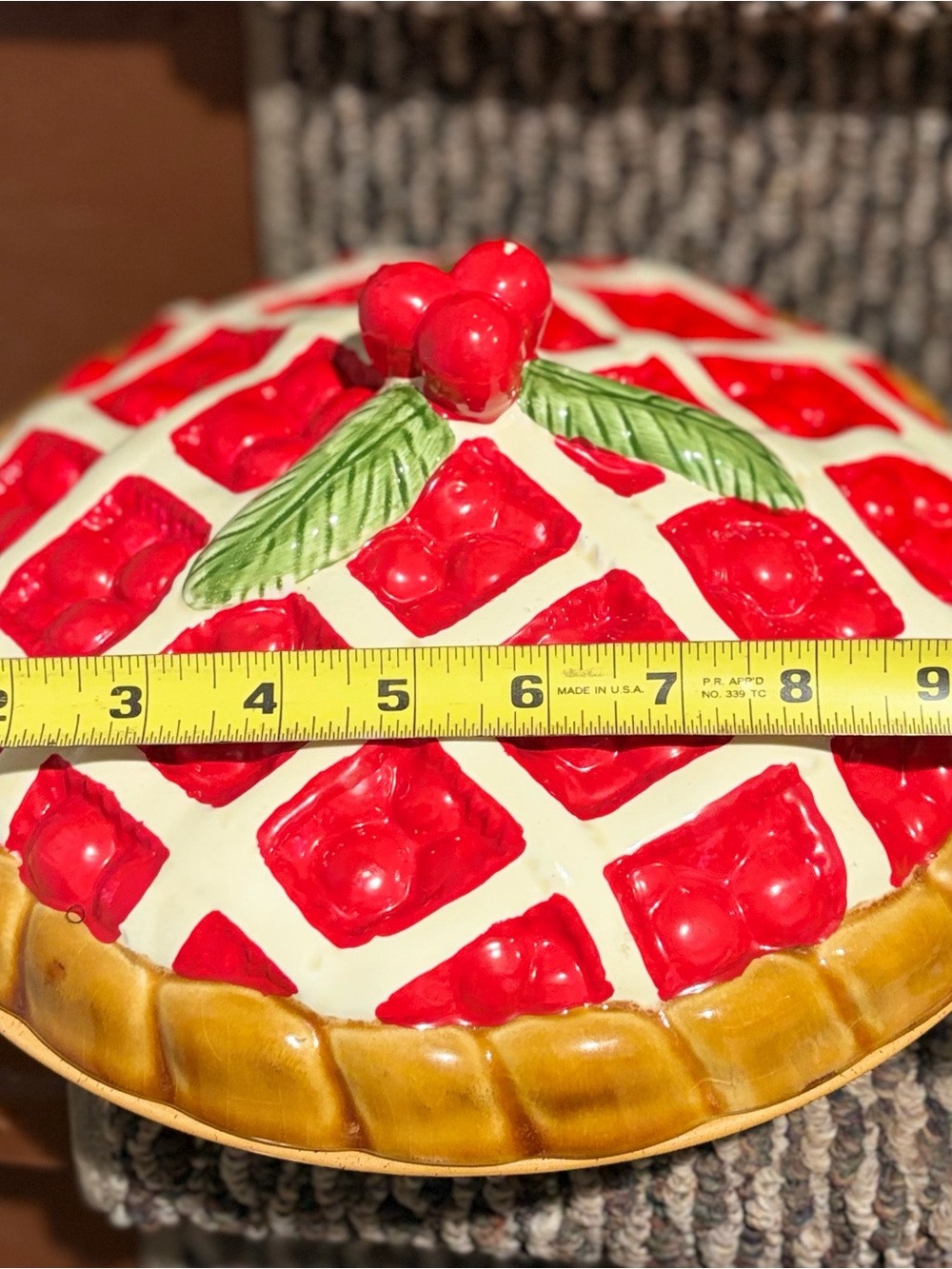 Cherry Lattice Ceramic Pie Dish and  Lid - Red and Cream